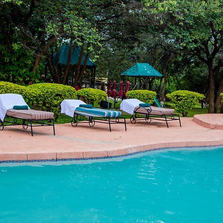 M'Kango Golfview Hotel Lusaka Extérieur photo