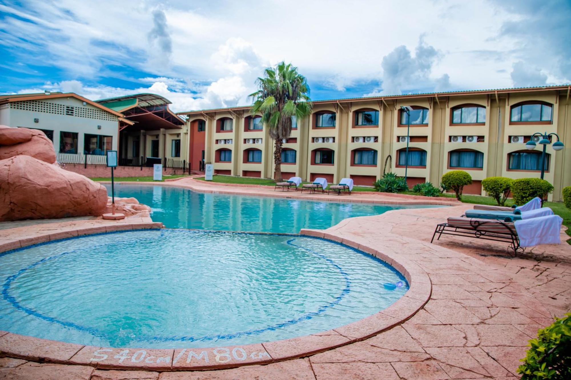 M'Kango Golfview Hotel Lusaka Extérieur photo