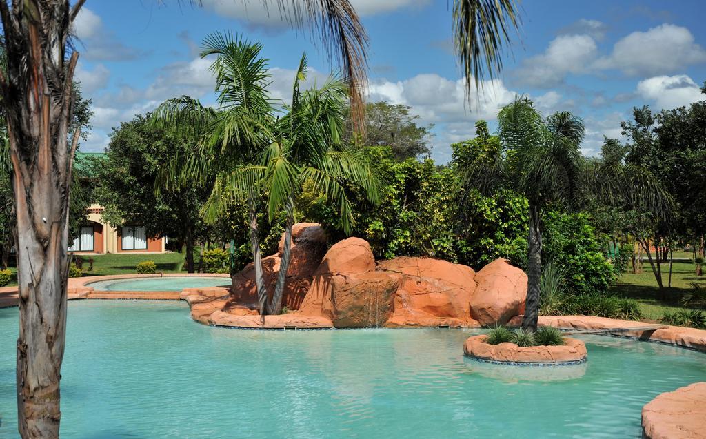 M'Kango Golfview Hotel Lusaka Extérieur photo