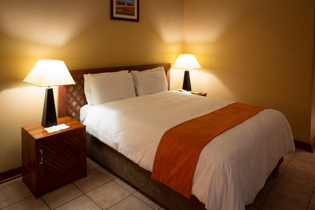M'Kango Golfview Hotel Lusaka Chambre photo