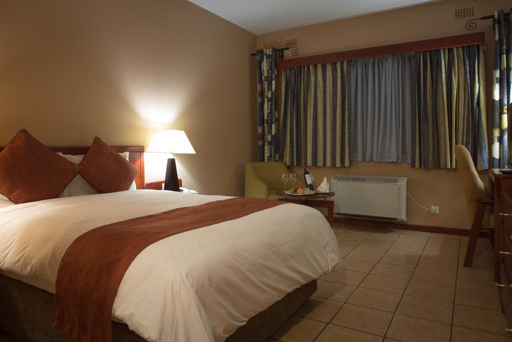 M'Kango Golfview Hotel Lusaka Chambre photo