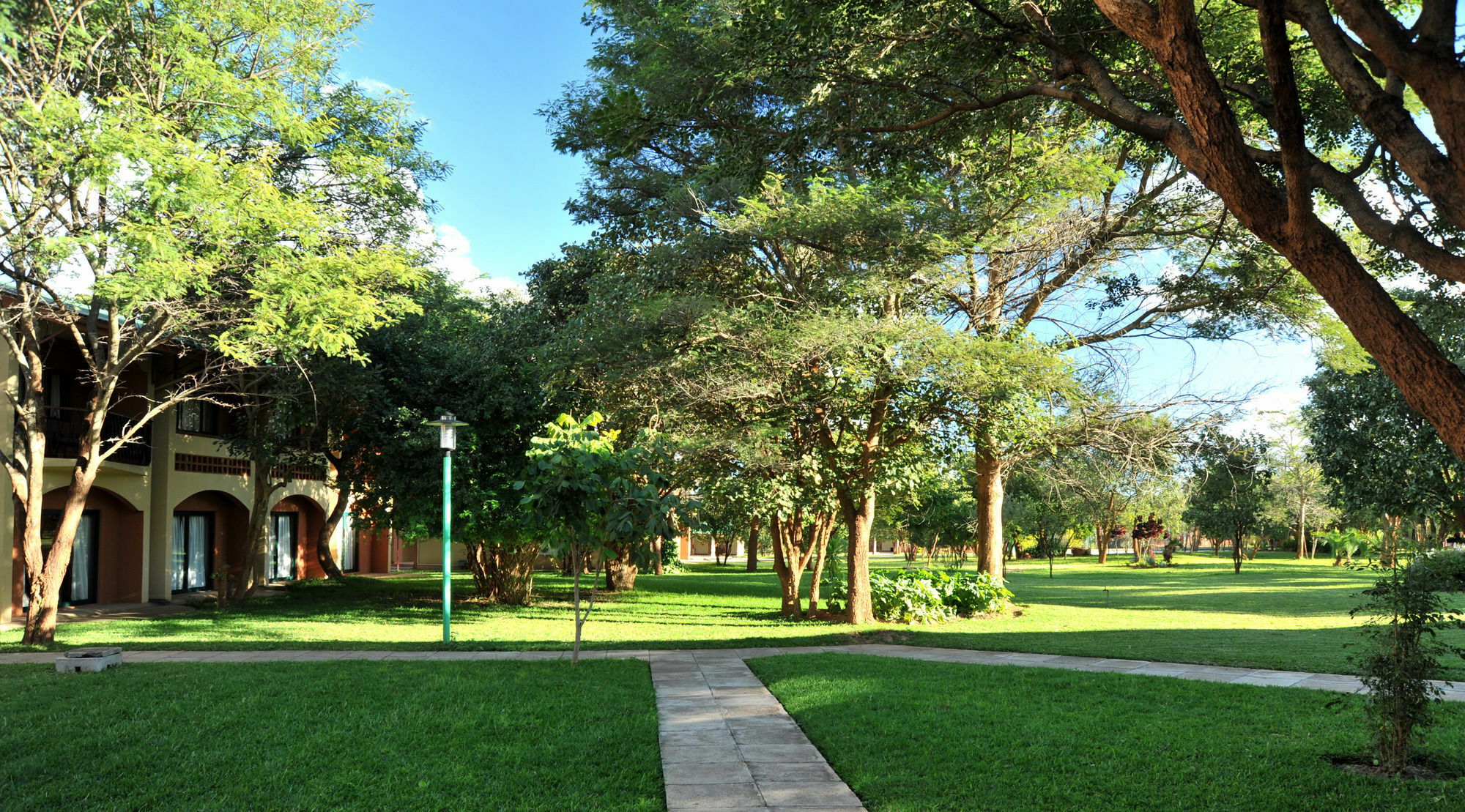M'Kango Golfview Hotel Lusaka Extérieur photo