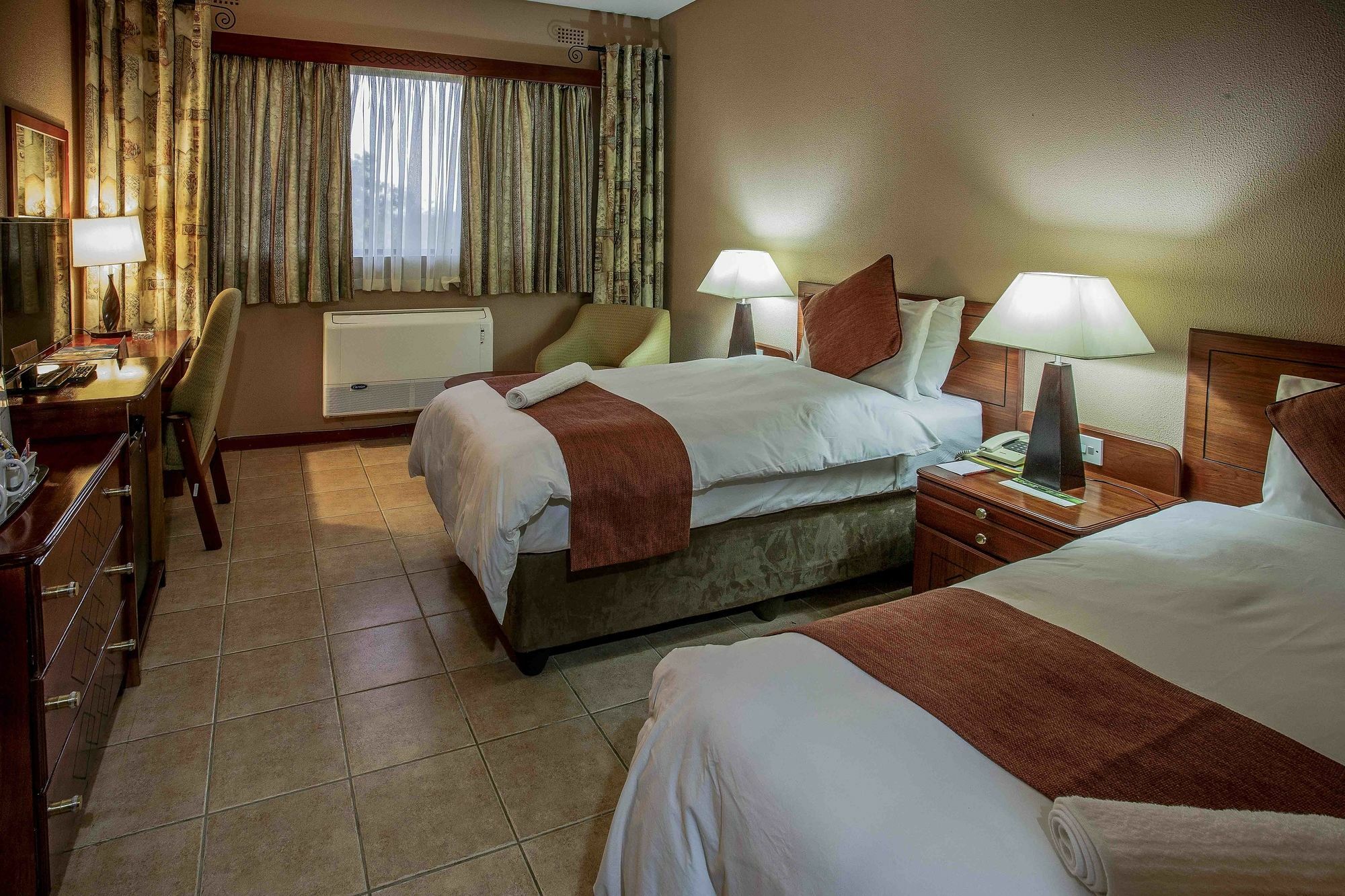 M'Kango Golfview Hotel Lusaka Extérieur photo